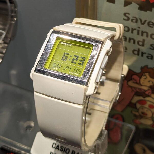 Casio BG-2000 Baby G LCD Watch