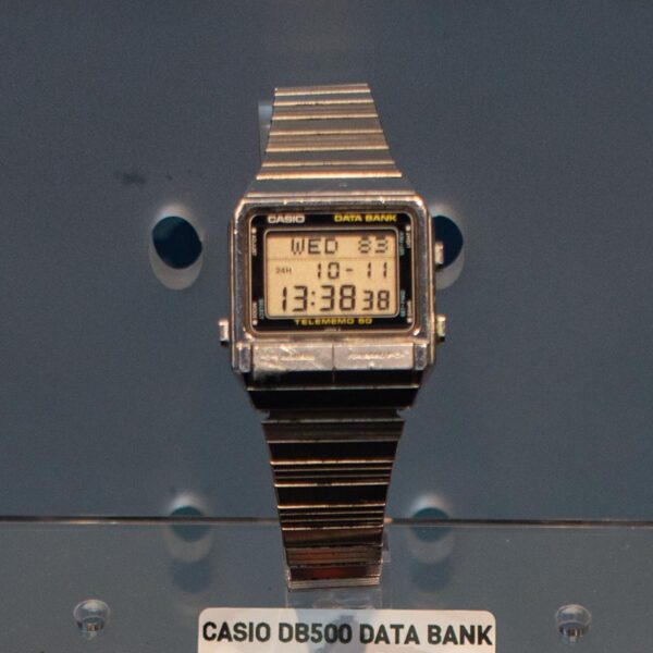 Casio DB-500 Data Bank LCD Watch