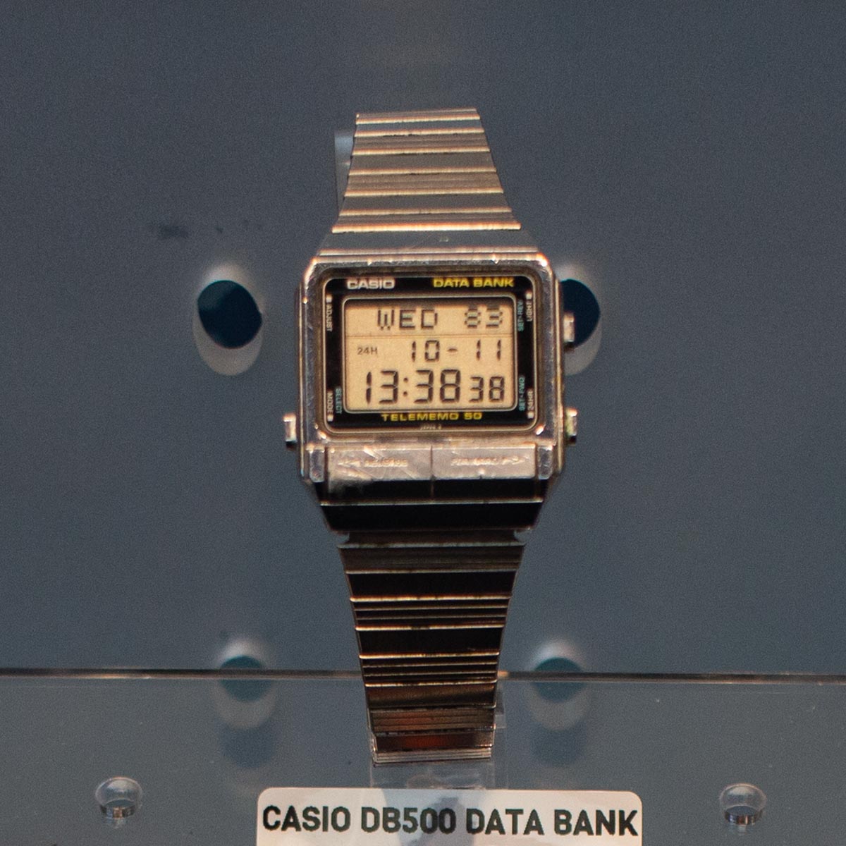Casio DB-500 Data Bank LCD Watch -