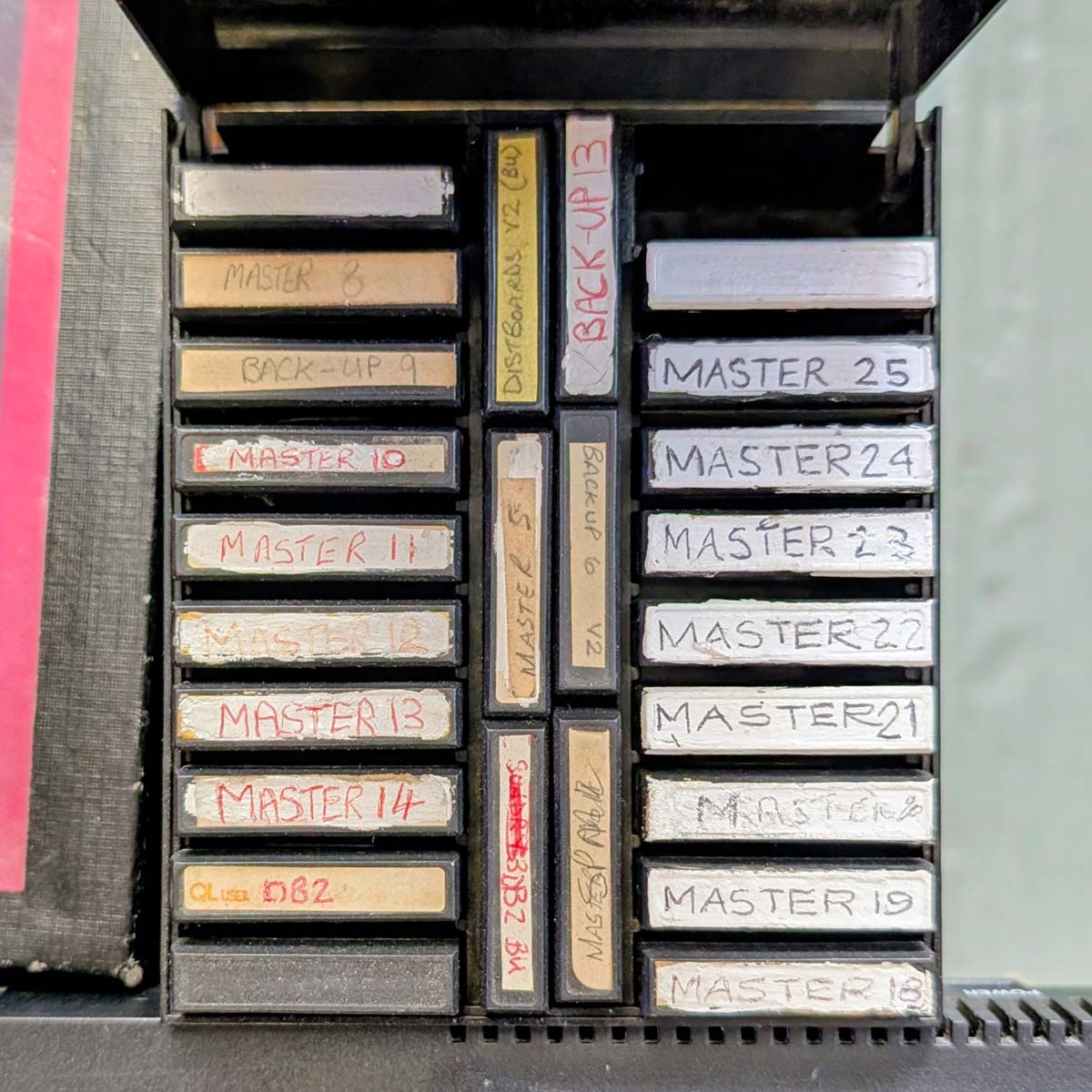 Sinclair QL Bundle with Micro Drive Cartridges - Buy @ Retro Sect!